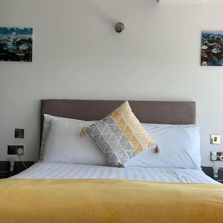 Q8 Boutique Hotel Портсмут Екстер'єр фото