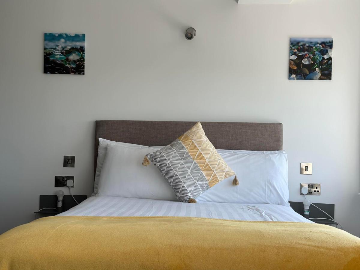 Q8 Boutique Hotel Портсмут Екстер'єр фото