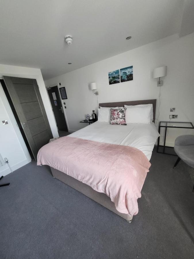 Q8 Boutique Hotel Портсмут Екстер'єр фото