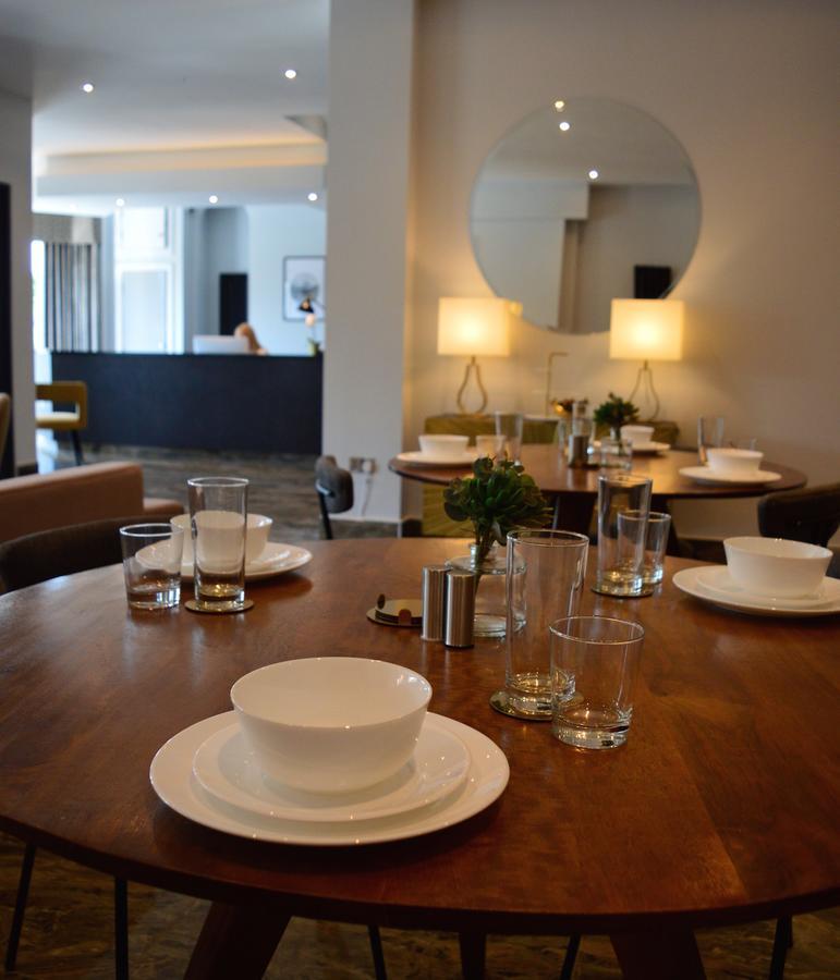 Q8 Boutique Hotel Портсмут Екстер'єр фото