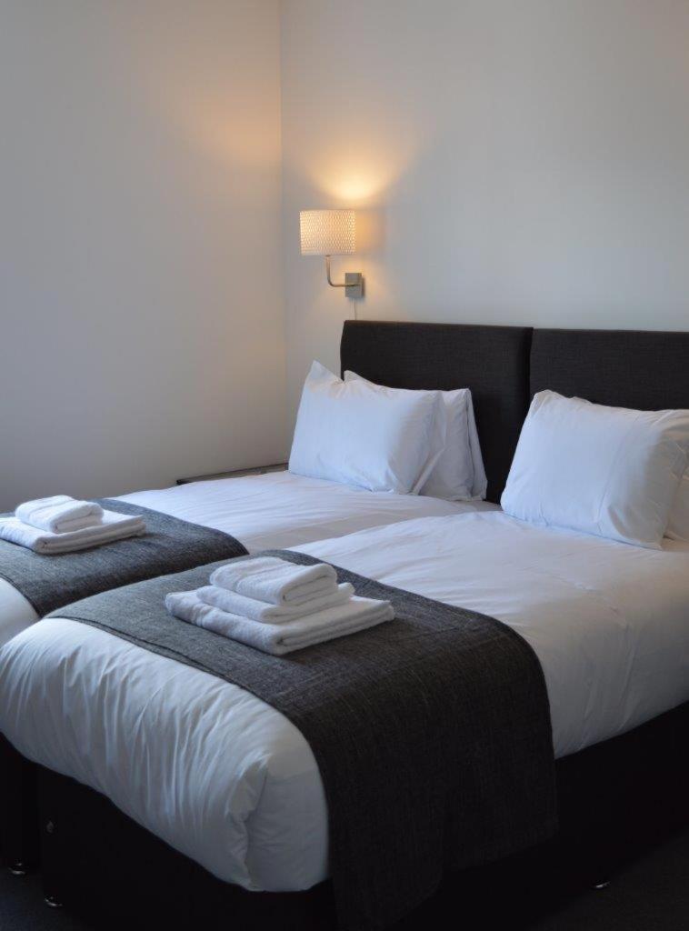 Q8 Boutique Hotel Портсмут Екстер'єр фото